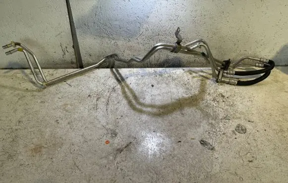Gearbox oil cooler pipe/hose