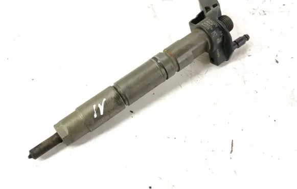 Mercedes-Benz ML W164 Fuel injector 6420701387 6420701987