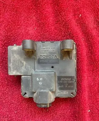 Toyota Avensis T270 Gearbox control unit/module 8953020420