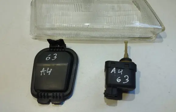 Audi A4 S4 B5 8D Headlight lense 