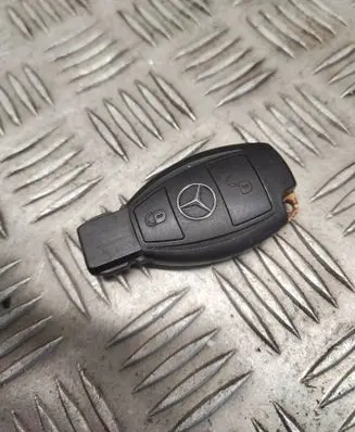Mercedes-Benz Sprinter W906 Ignition key/card 8006252