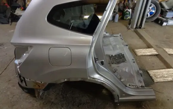Nissan Qashqai+2 Rear quarter panel 