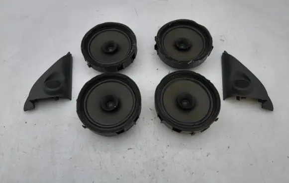 Mitsubishi Outlander Audio system kit 8720A166 561196 7221B588