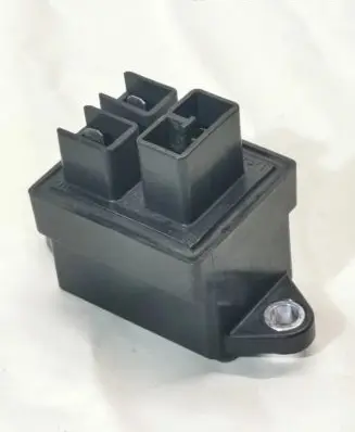 Toyota Prius (XW20) Battery relay fuse G384147020 AEV6910C 200802011794