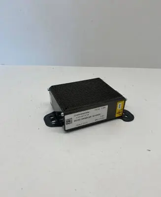 Mercedes-Benz C W205 Voltage converter/converter module A0008270705
