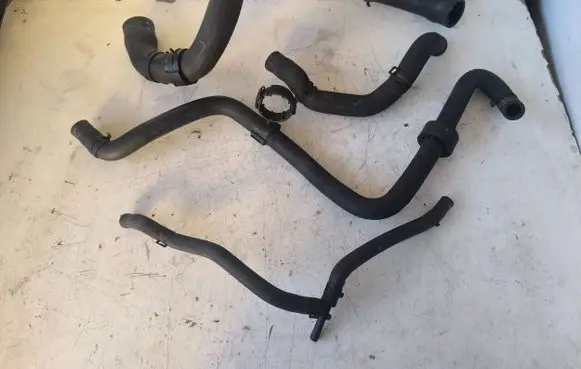 Volkswagen Transporter - Caravelle T5 Engine coolant pipe/hose 7H0121157P