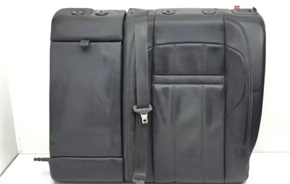Land Rover Evoque II Rear seat 