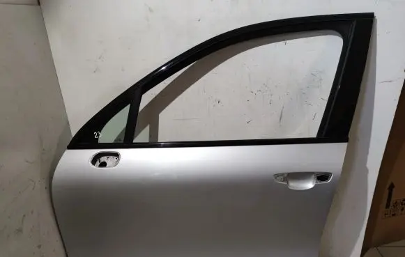 Porsche Cayenne (92A) Front door 7P0831311 7P971162T