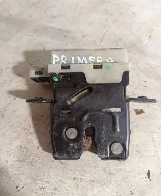 Loading door lock