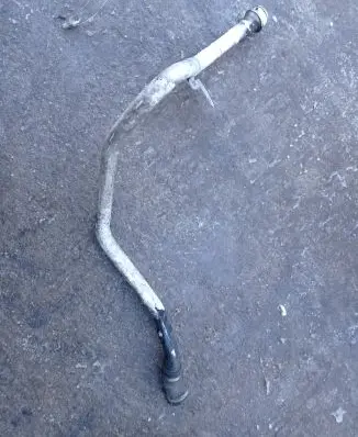 Fuel tank filler neck pipe