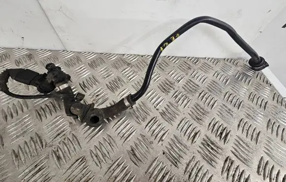 Audi A4 S4 B6 8E 8H Vacuum line/pipe/hose 8E0611813