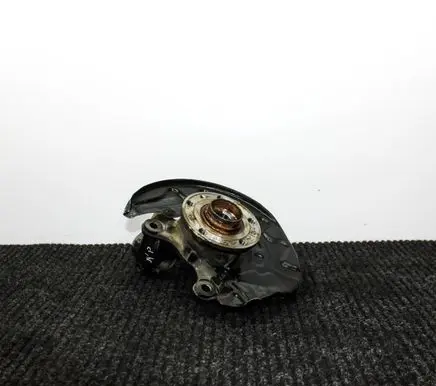 Volkswagen Jetta VII Front wheel hub 5QM255A 5Q0615311G