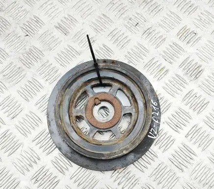 Volkswagen PASSAT B6 Crankshaft pulley 022105243E