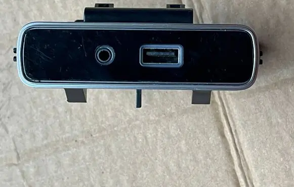 Alfa Romeo Giulia USB socket connector 156118209