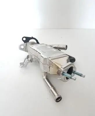Toyota C-HR I EGR valve 256010T010A