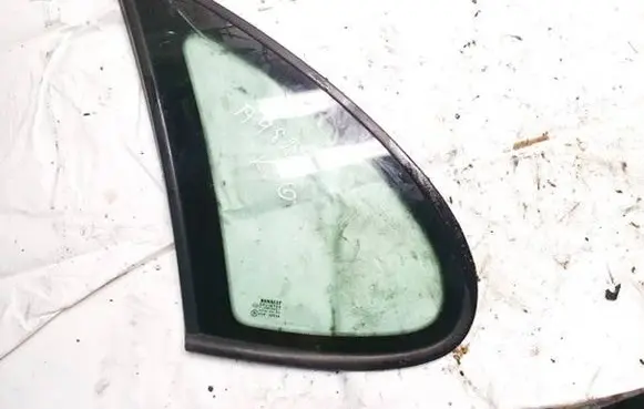 Renault Scenic I Rear side window dot24as2m68