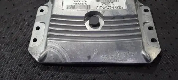 Peugeot 407 Engine control unit/module 216804972A 7085516122