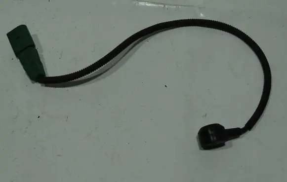 Volkswagen Golf V Detonation knock sensor 06E905377A