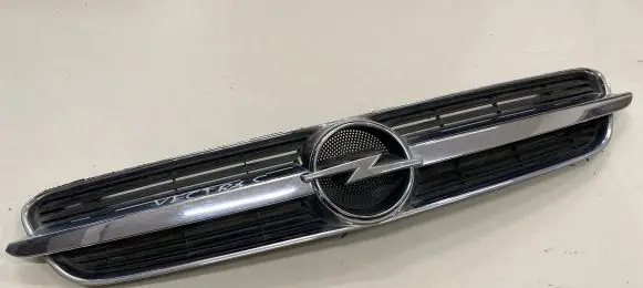 Opel Signum Front grill 13106811 34BRC5 003522