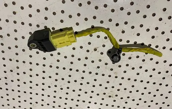 Subaru Outback Airbag deployment crash/impact sensor 98237AG000