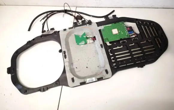 Mercedes-Benz ML W164 Antenna control unit a2518202275 94003-3k666