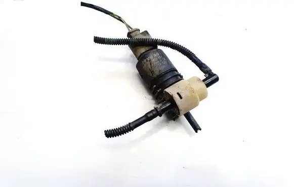Volkswagen PASSAT B6 Windscreen/windshield washer pump 1k6955651 3122789