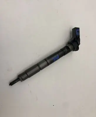 Audi A6 S6 C6 4F Fuel injector 059130277S