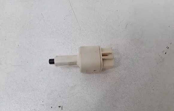 Toyota Avensis T250 Brake pedal sensor switch