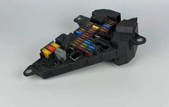 BMW 5 E60 E61 Fuse module 6906588 518811047