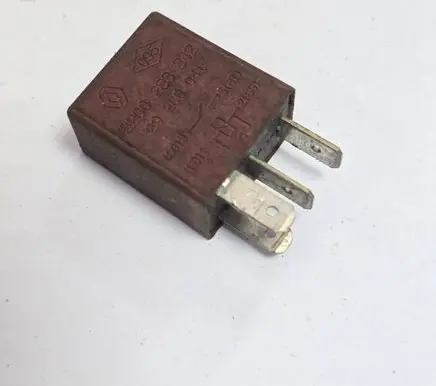 Dacia Logan I Other relay 8200263342