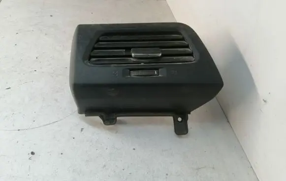 Honda CR-V Dashboard side air vent grill/cover trim 77620TA0A01021