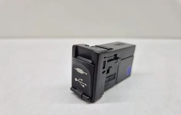 USB socket connector