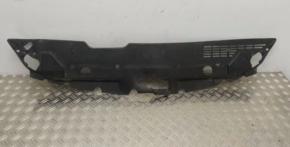 Toyota Corolla Verso AR10 Radiator trim 532890F010