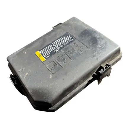Chevrolet Volt II Fuse box cover 23327417