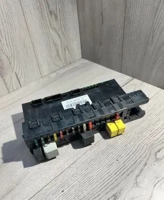 Mercedes-Benz CLK A209 C209 Fuse module 2095450301 5DK00848600