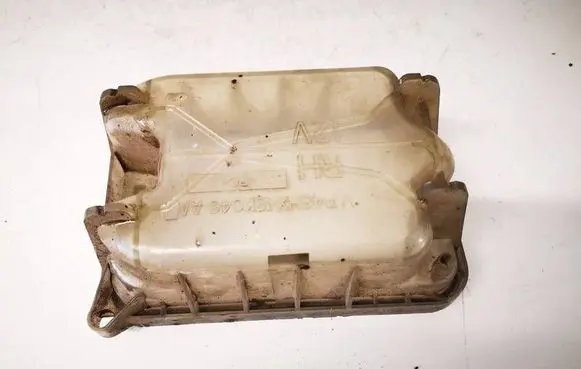 Skoda Octavia Mk2 (1Z) Headlight/headlamp dust cover VP4SHX13K046AA