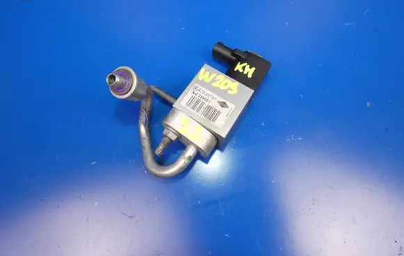 Mercedes-Benz C W205 Air conditioning (A/C) expansion valve A2058307401 339001
