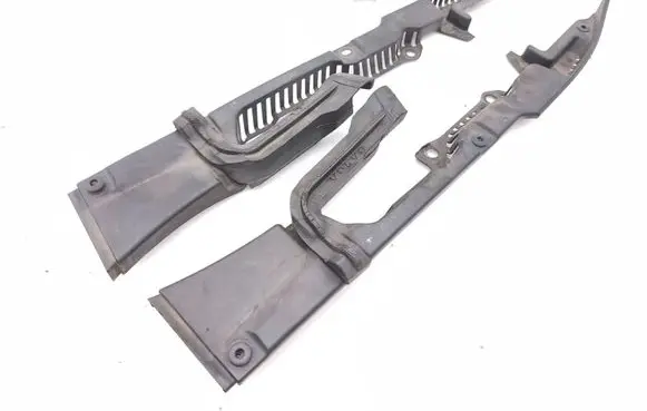 Volvo S90, V90 Fender end trim 31386870 31388630