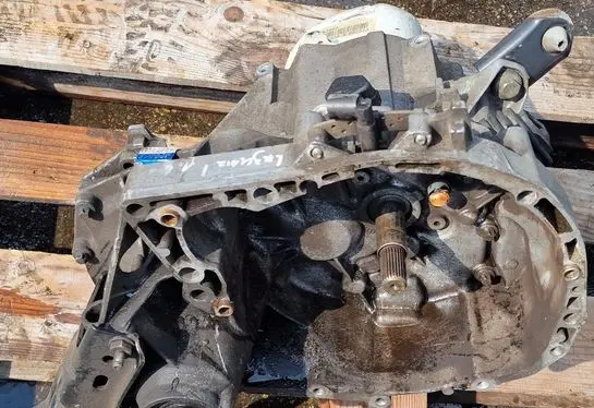 Renault Laguna I Manual 4 speed gearbox 