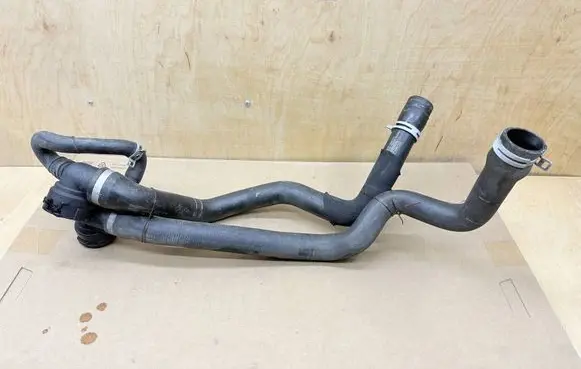 Ford C-MAX II Engine coolant pipe/hose 9V618286CC