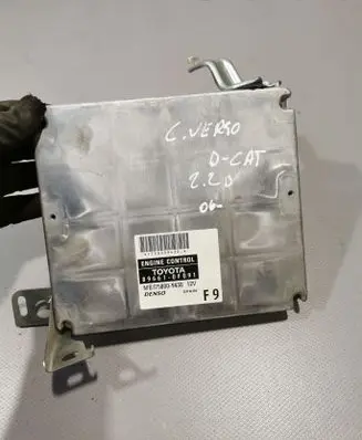 Toyota Corolla Verso E121 Engine control unit/module 896610F091