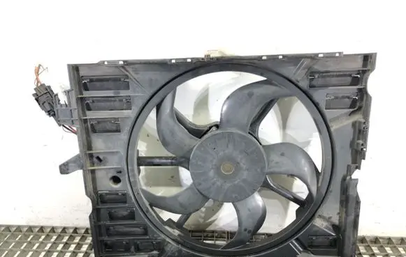 BMW 5 E60 E61 Fan set 7540683