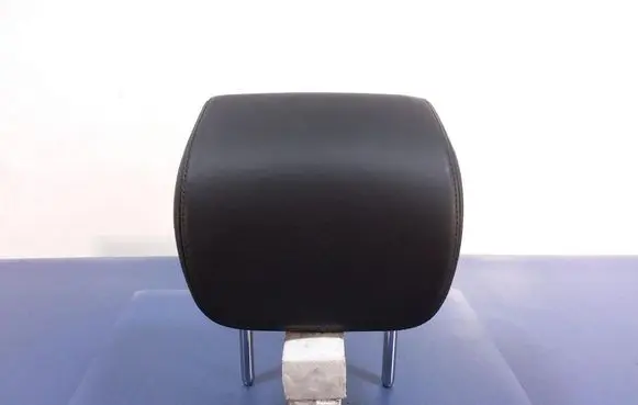 Audi A8 S8 D4 4H Front seat headrest 