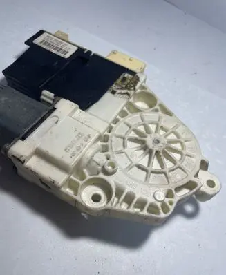 Citroen C4 I Front door window regulator motor 996388101 503620090404