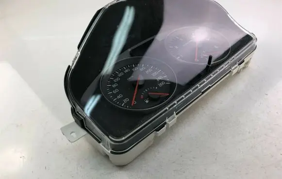 Volvo V50 Speedometer (instrument cluster) 31296228 K3665
