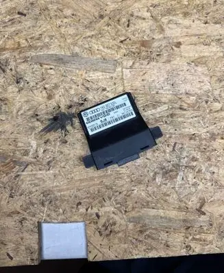 Audi A4 S4 B7 8E 8H Gateway control module 1K0907530L 5WK50011B
