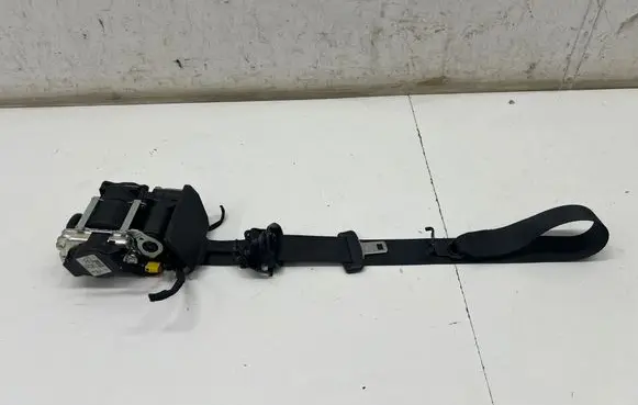Polestar 2 Front seatbelt 31675953