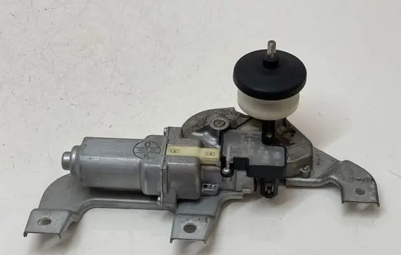Suzuki Swift I Rear window wiper motor