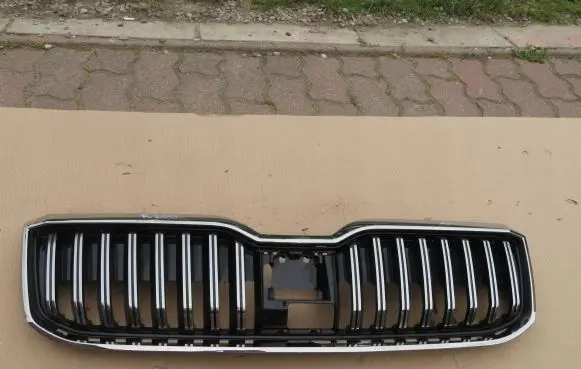 Skoda Superb B8 (3V) Front grill