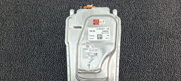 Porsche Taycan 9J1 Auxiliary heating control unit/module 9J1963507F